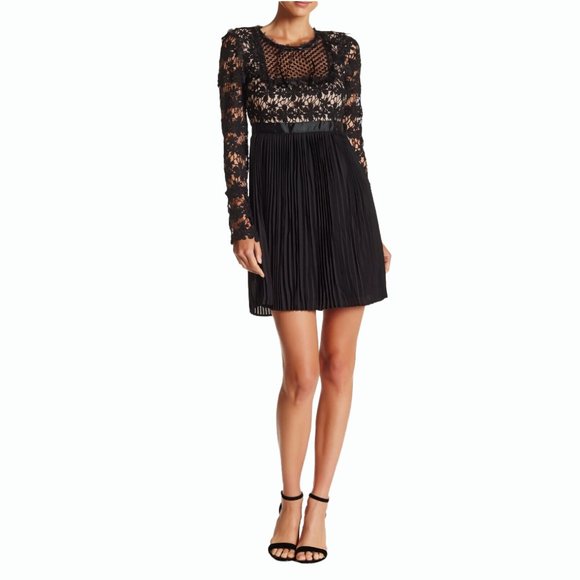 NWT Romeo & Juliet Couture Lace Long Sleeve Dress with Pleated Skirt MSRP $218 - Picture 1 of 16
